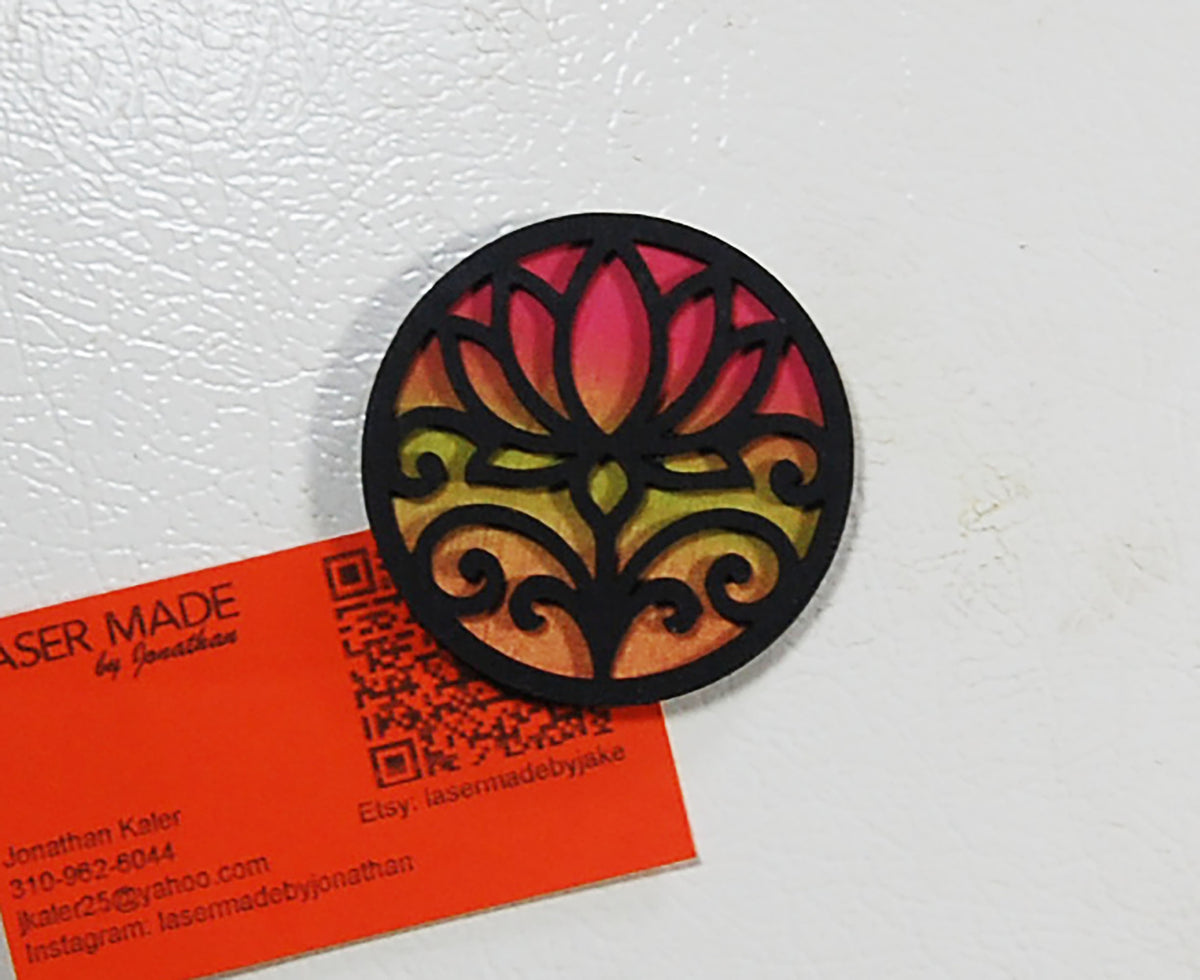 Round hand-painted basswood flower magnet variation