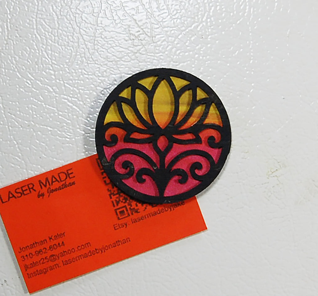 Round hand-painted basswood flower magnet variation