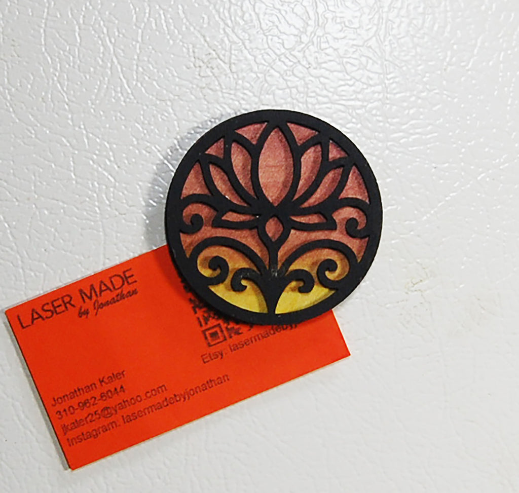 Round hand-painted basswood flower magnet variation